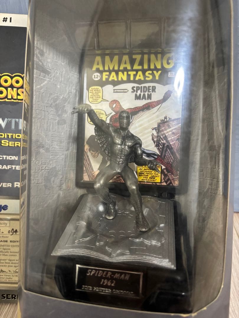 スパイダーマン 国内未発売　限定フィギュア