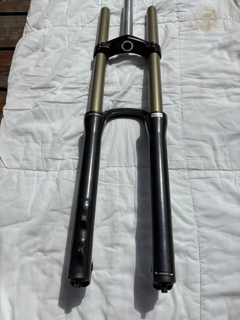 ROCKSHOX RACE ダブルクラウンサスペンションフォーク