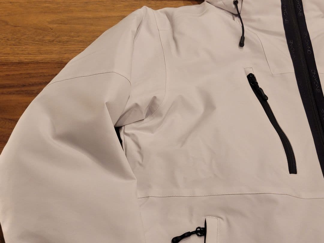 【使用3回】ONYONE スキーウェア ジャケットM、パンツL