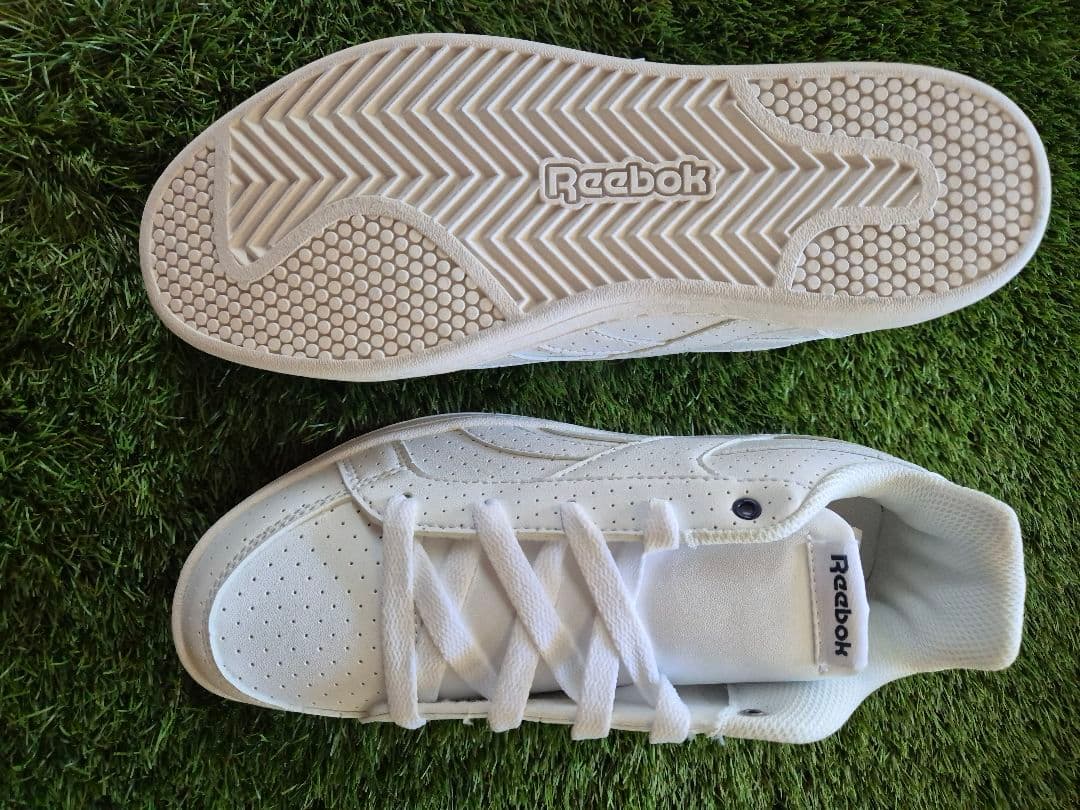 Reebok ホワイト シューズ CN1692 245