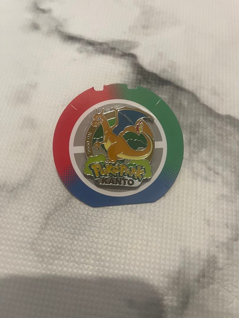 ポケパーク　ピンズ　リザードン