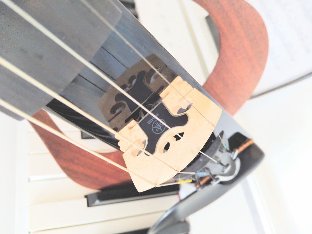 完動品■YAMAHA✧YEV104エレキヴァイオリン/サイレントバイオリン