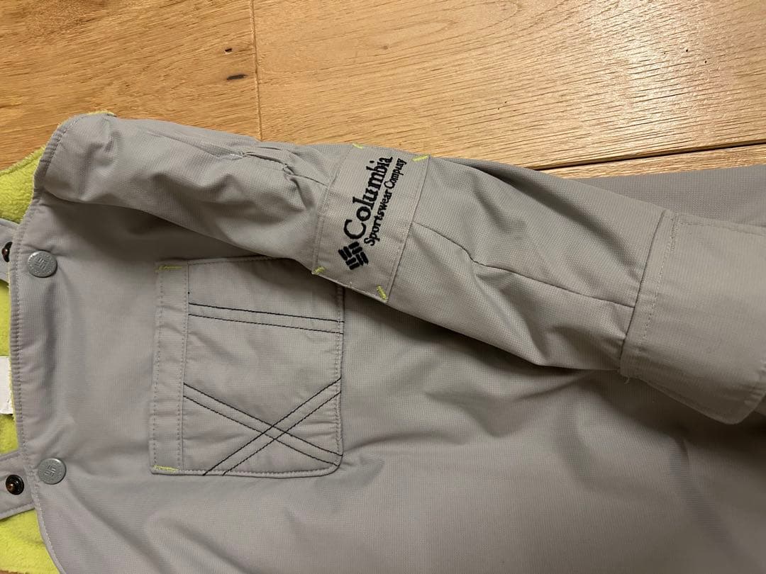 子供用スノーボードウェアとブーツセット