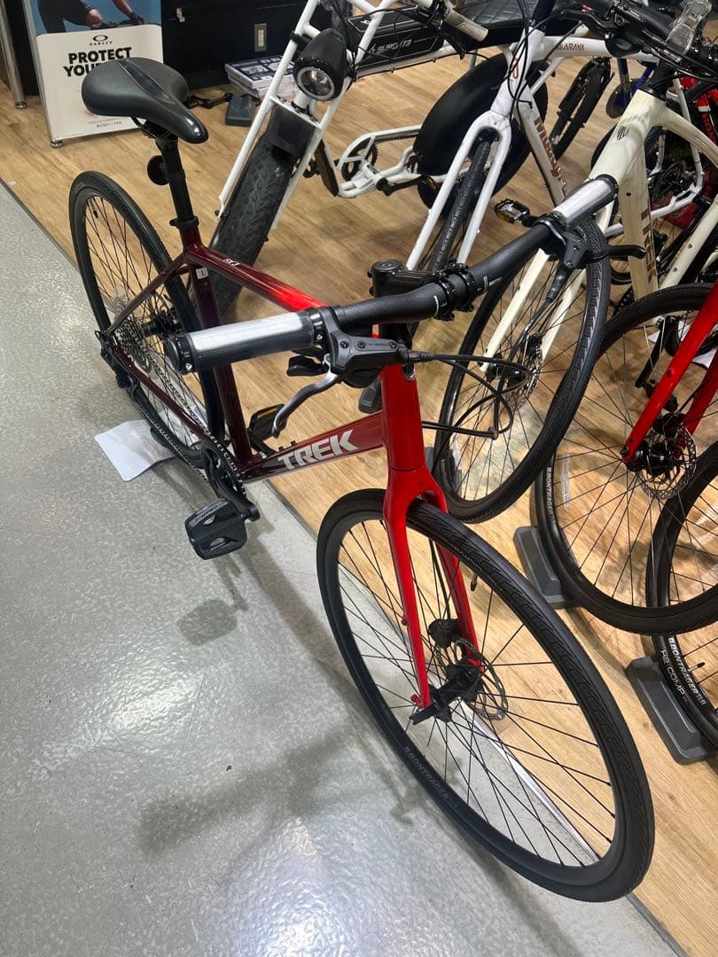 最終価格‼️トレック　FX3 展示車　Lサイズ　レッド