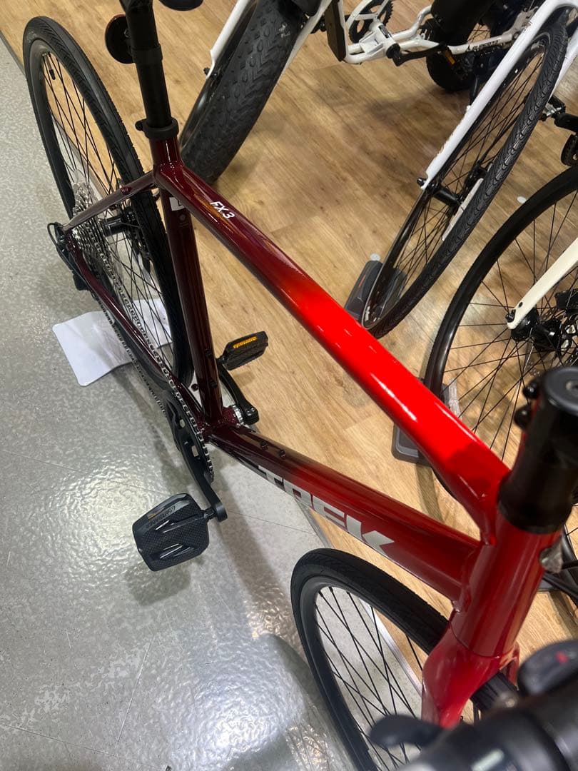 最終価格‼️トレック　FX3 展示車　Lサイズ　レッド