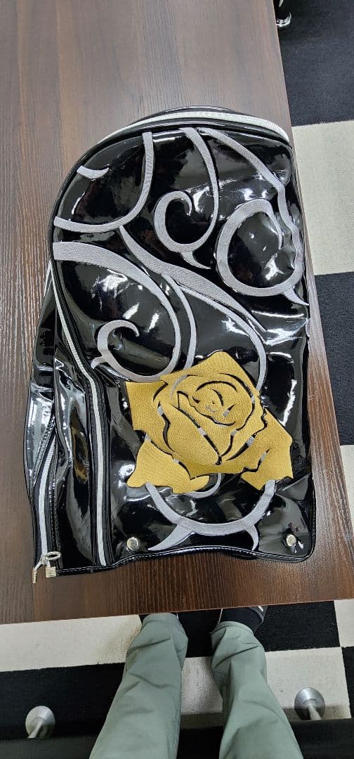 CRAZY ゴルフバッグ 　蝶と薔薇　刺繍