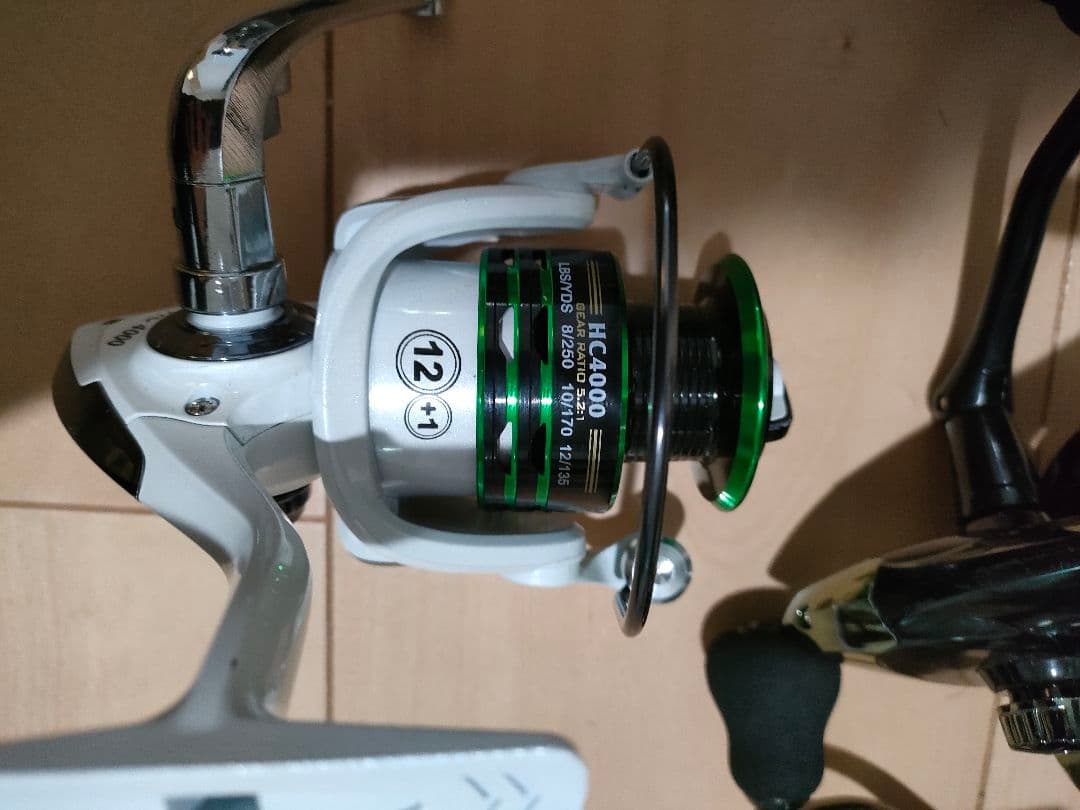 スピニングリール 8個セットブラックバス、大型〜中型　海釣り　ブラックバス