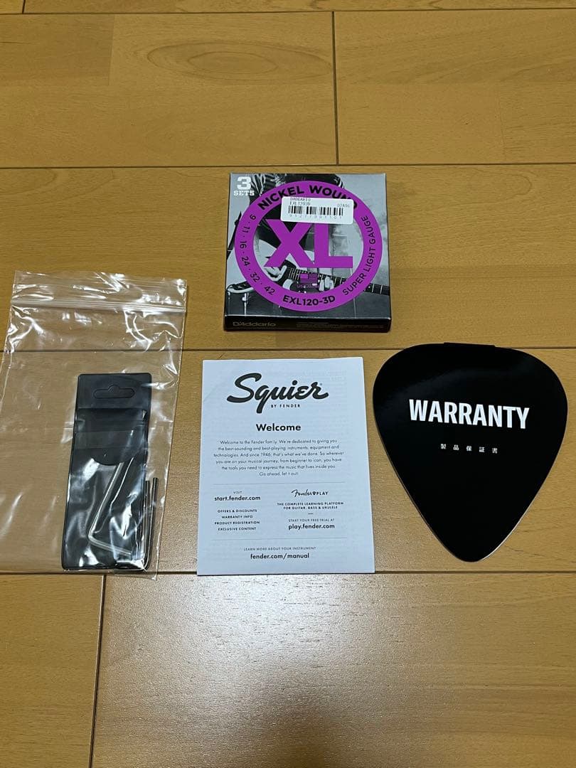 Squier ストラトキャスター　HH FRシェルピンク