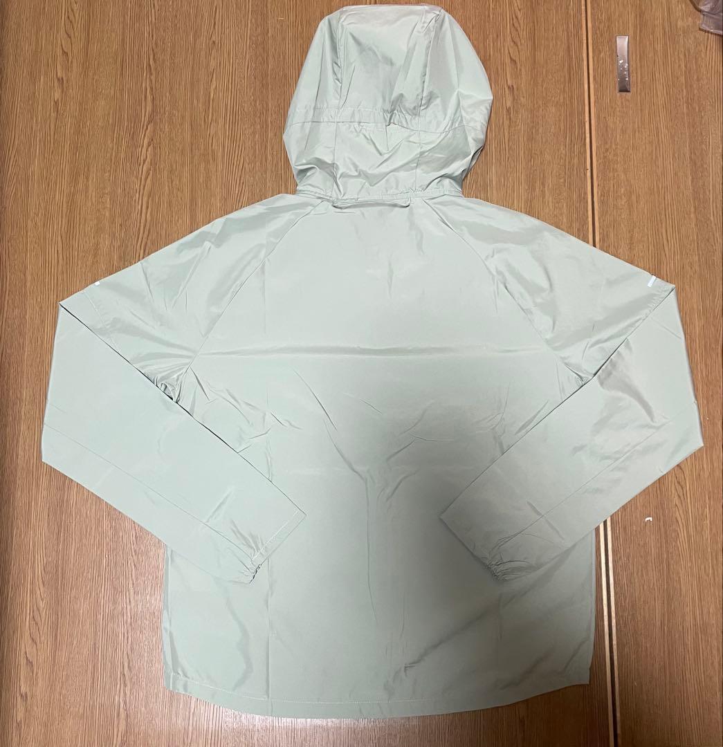 Nike ウィンドブレーカー & ショートパンツ セット