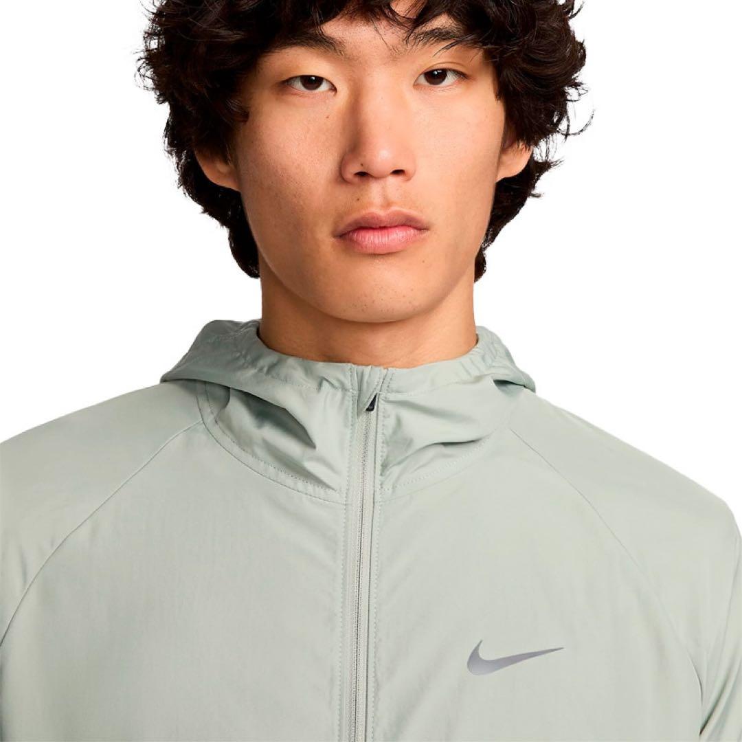 Nike ウィンドブレーカー & ショートパンツ セット