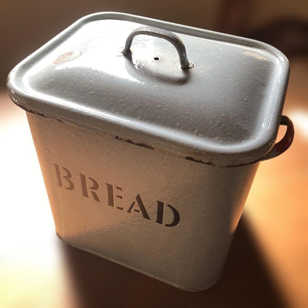 アンティーク　ブレッド缶