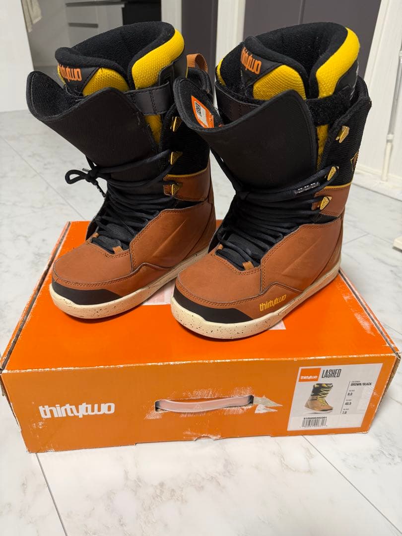 スノーボード THIRTYTWO LASHED 26cm