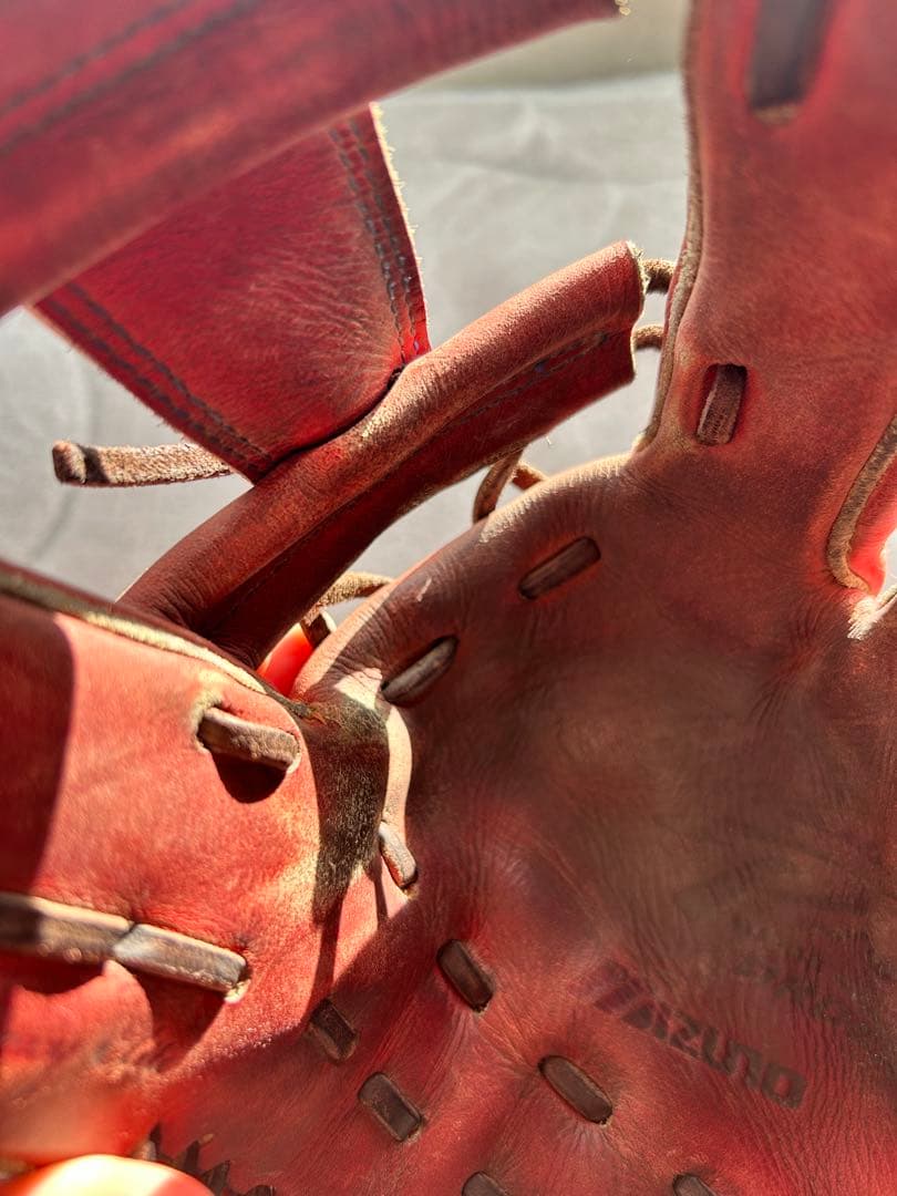 Mizuno ミズノプロ硬式野球内野用グローブ　赤エンジ