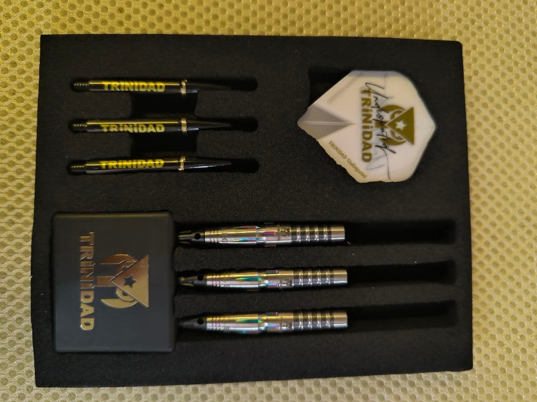 ダーツ TRINIDAD AKARI LEGACY II