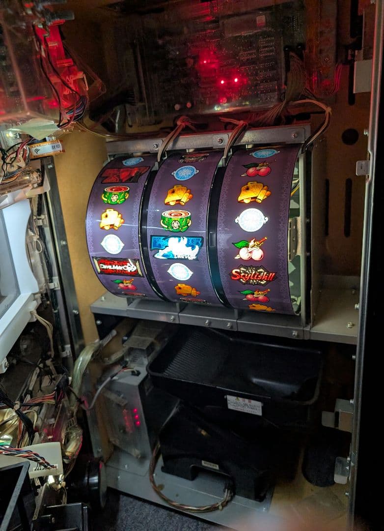 パチスロ実機　5号機　デビルメイクライ4