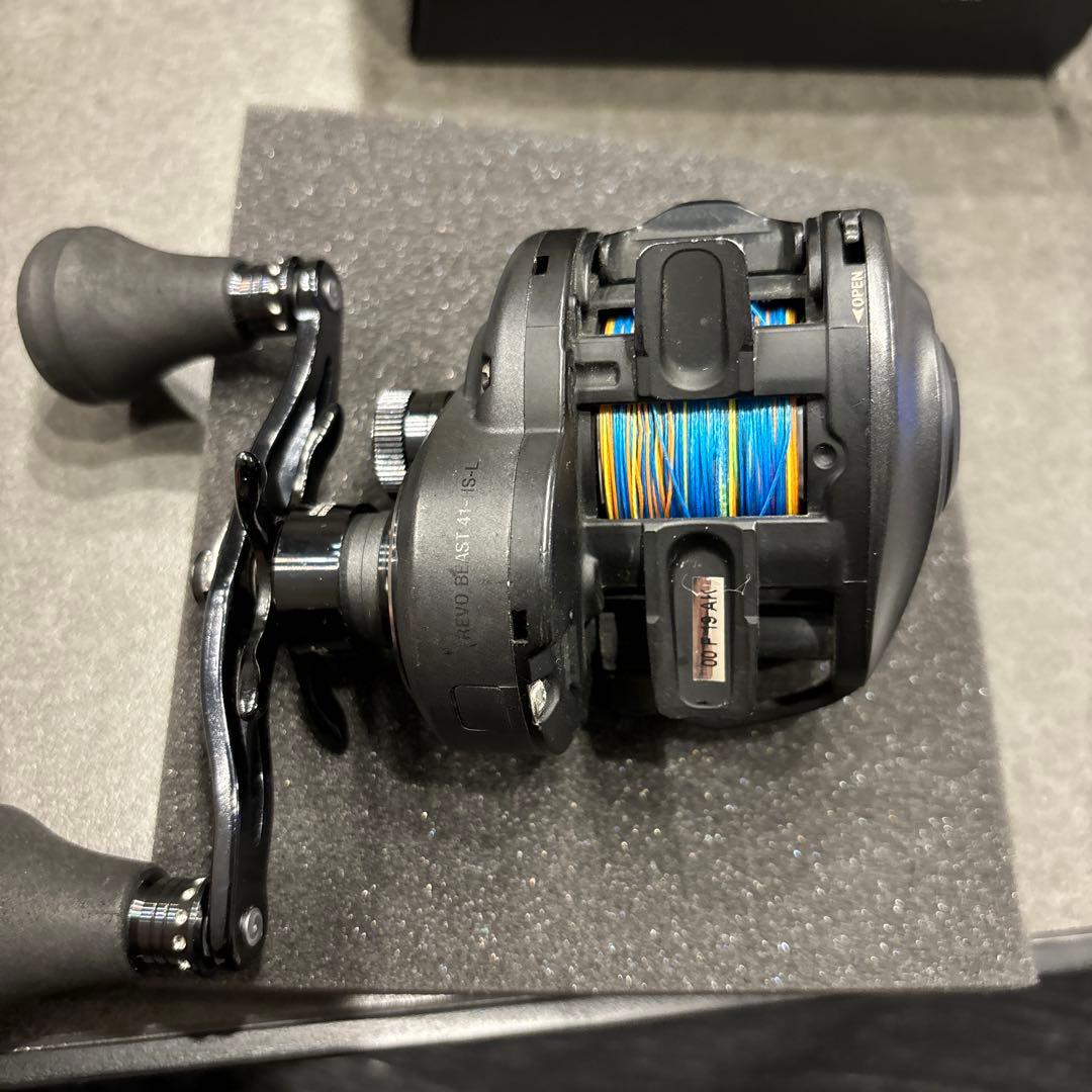 AbuGarcia revo beast 左巻き