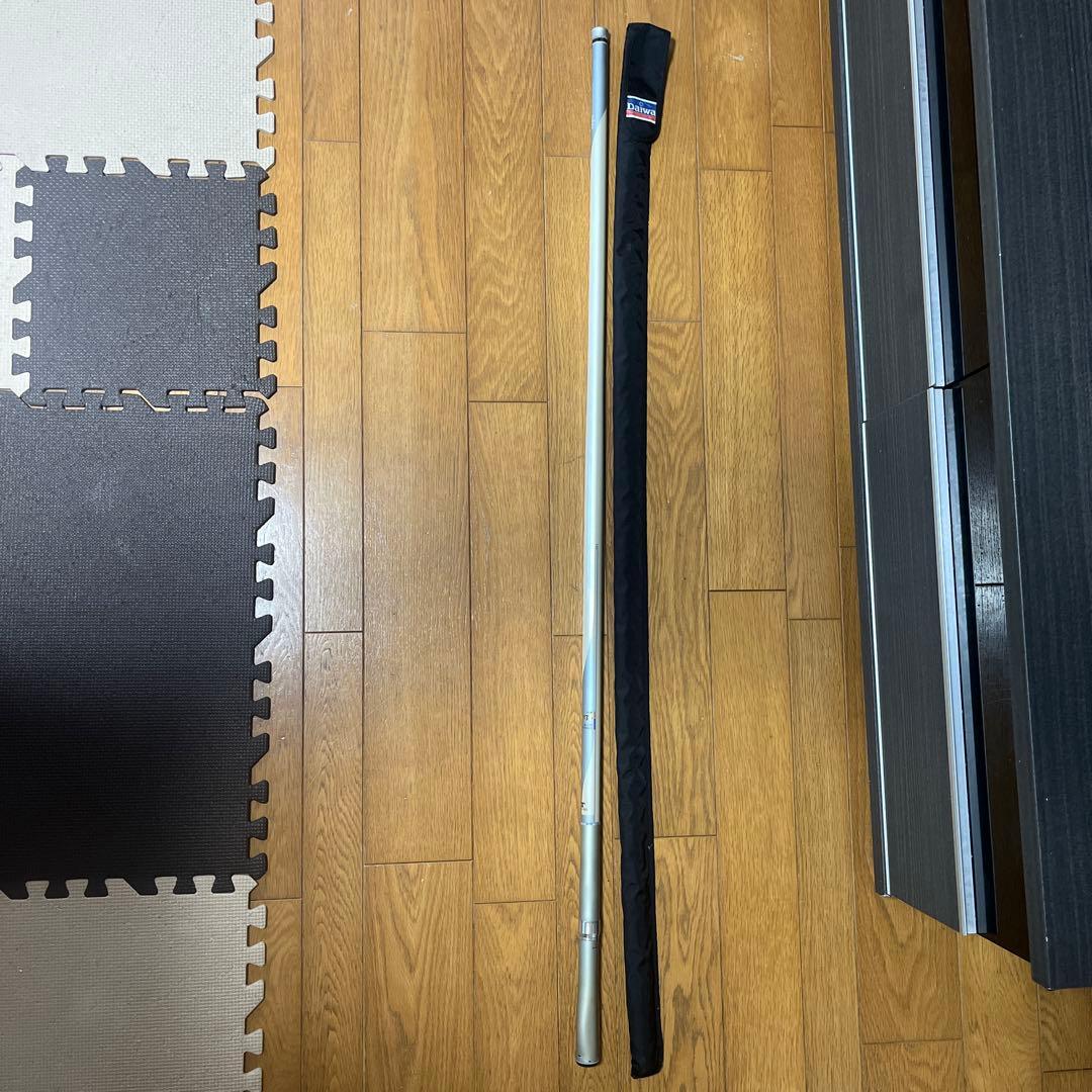 一両箱 Daiwa 琥珀　本流T 80-85 ロッド 収納ケース付き