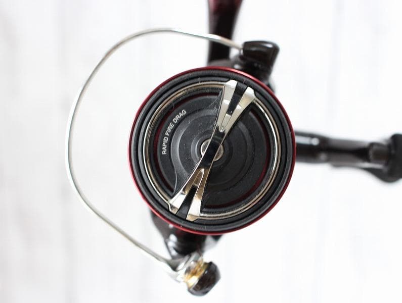 シマノ 18セフィア BB C3000SDH スピニングリール