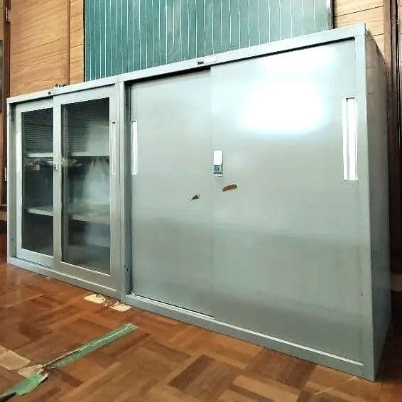 プラス製スチールキャビネット2棚 ＆ガラス扉 3棚　鍵付き2点セット中古