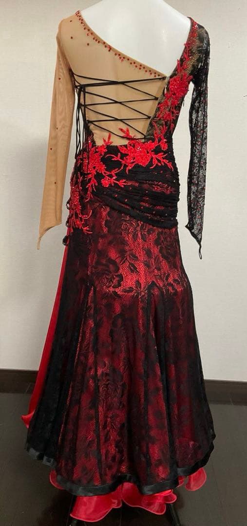 お値下げ‼️社交ダンス ラテン　カラオケ　パーティ　ML 発表会