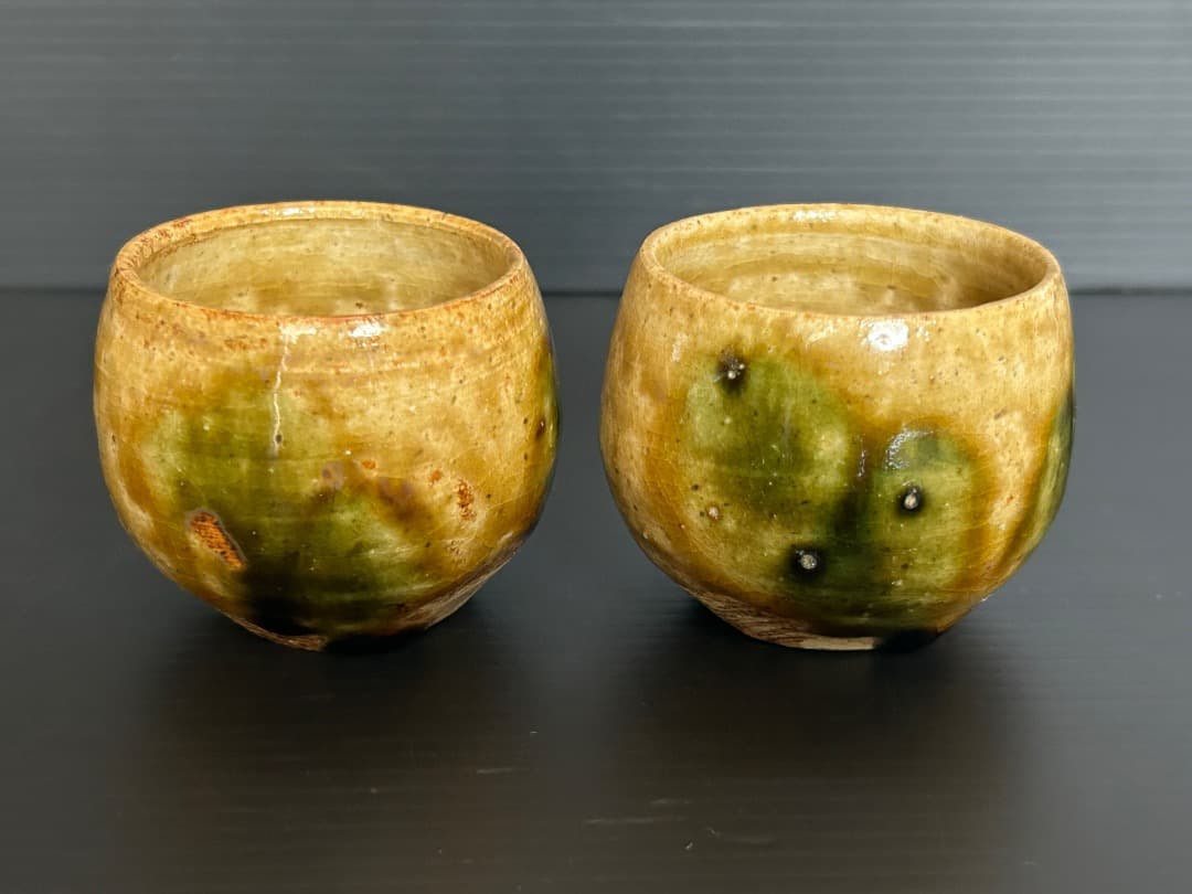 黄瀬戸の徳利と猪口 (加藤春鼎作)