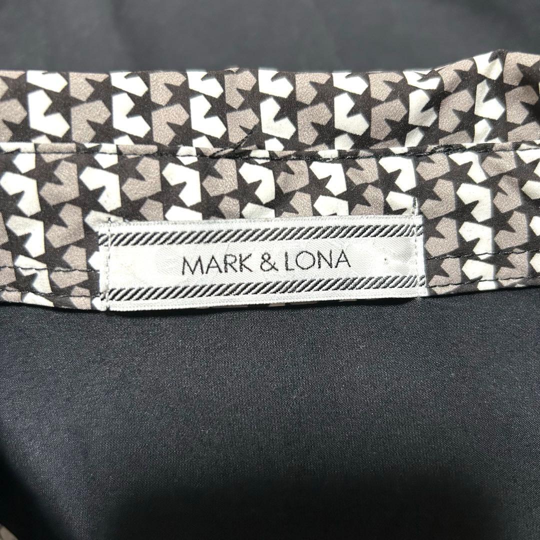 マークアンドロナ×Disney 半袖ポロシャツ 黒 グレー 背面ミッキー 刺繍