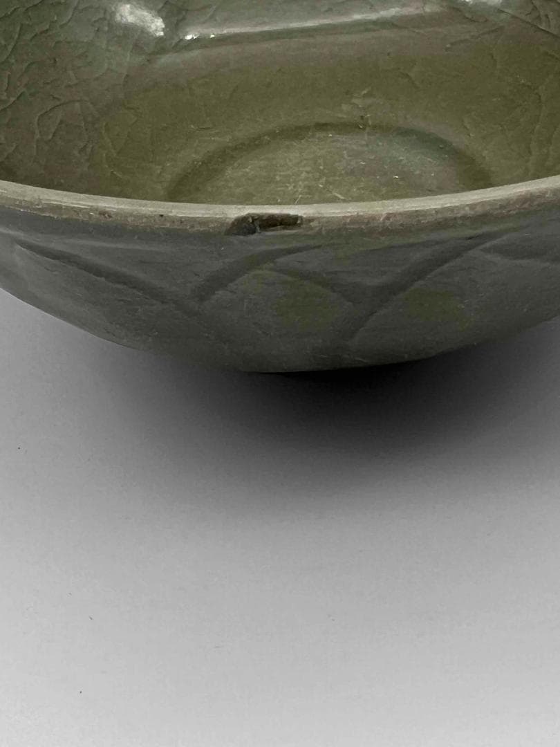 宋時代　青磁　耀州窯刻蓮瓣文碗　茶盞 青瓷鉢　茶碗　唐物(D-3)