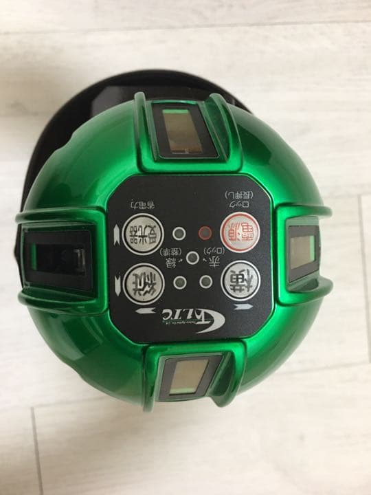 レーザー墨出し機