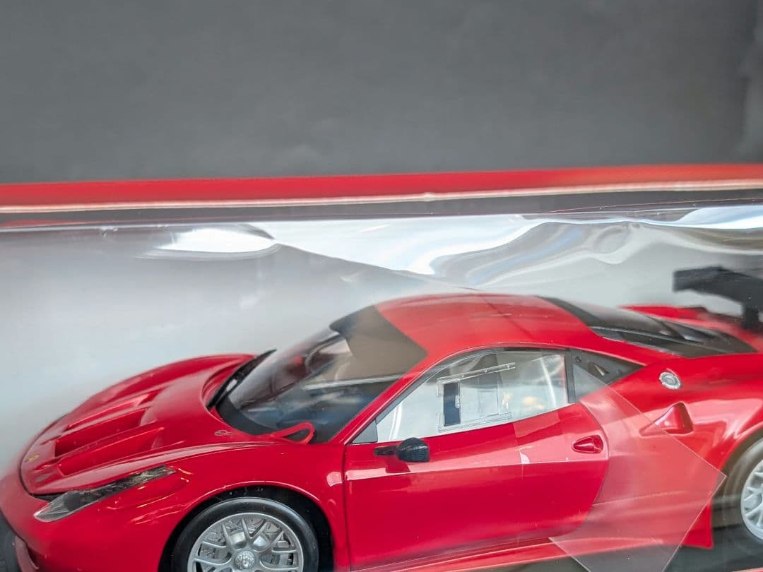 ホットウィール 1/18 FERRARI 458 ITALIA GT2