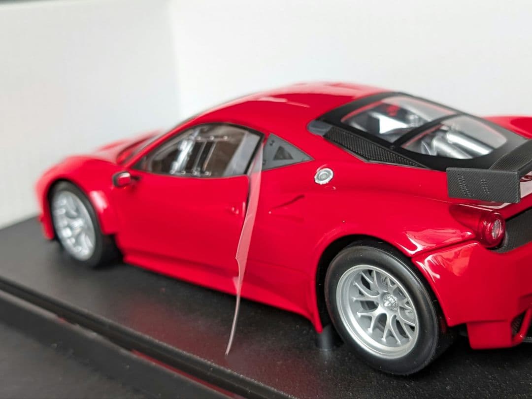 ホットウィール 1/18 FERRARI 458 ITALIA GT2