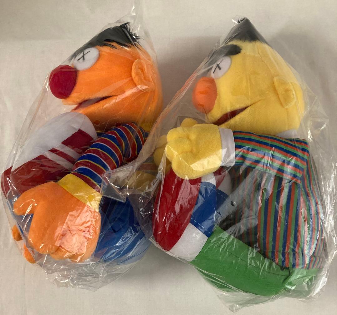 【未使用】希少KAWS セサミストリート　コンプリートボックス