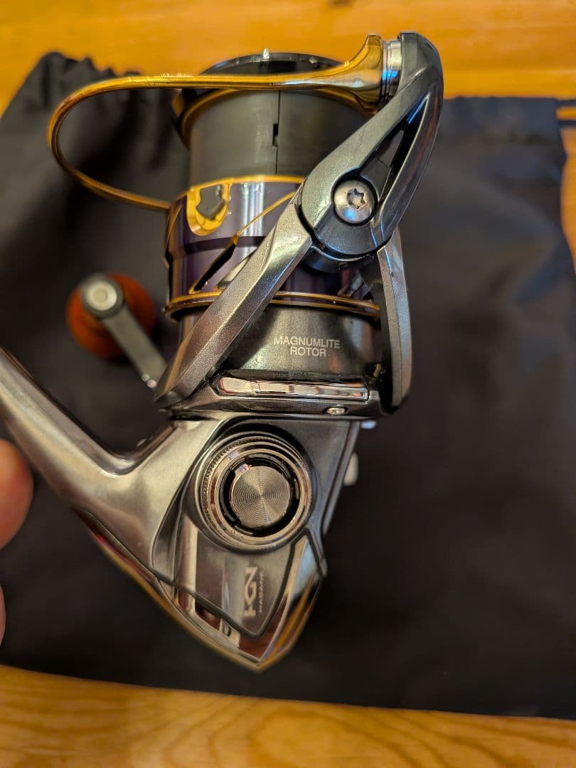 値下げ SHIMANO 16Vanquish C3000HG スピニングリール