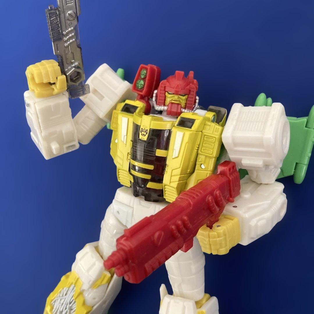 Transformers TL-09 ジアクサス　トランスフォーマー　レガシー