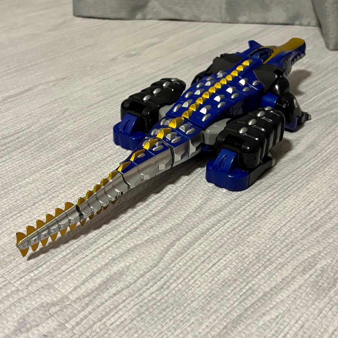 DX超合金　ガオハンター　特別版　ガオリゲーターブルーバージョン　ガオレンジャー