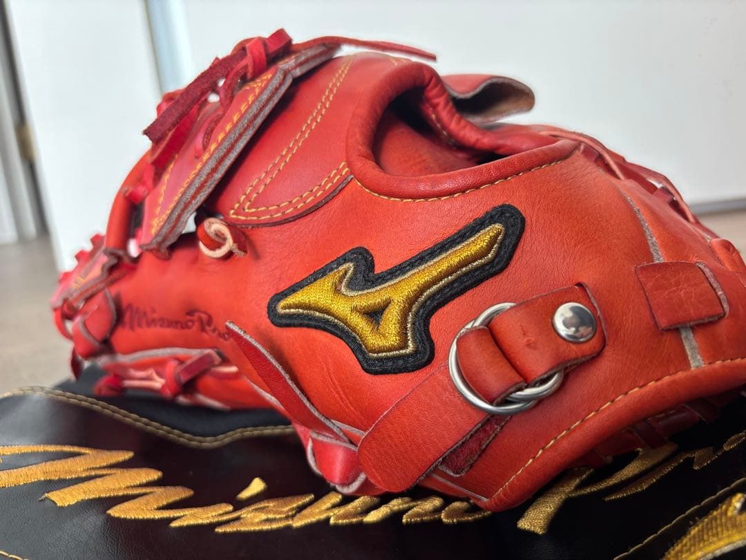 Mizuno Pro 左投げ軟式グローブ 赤 収納袋付き