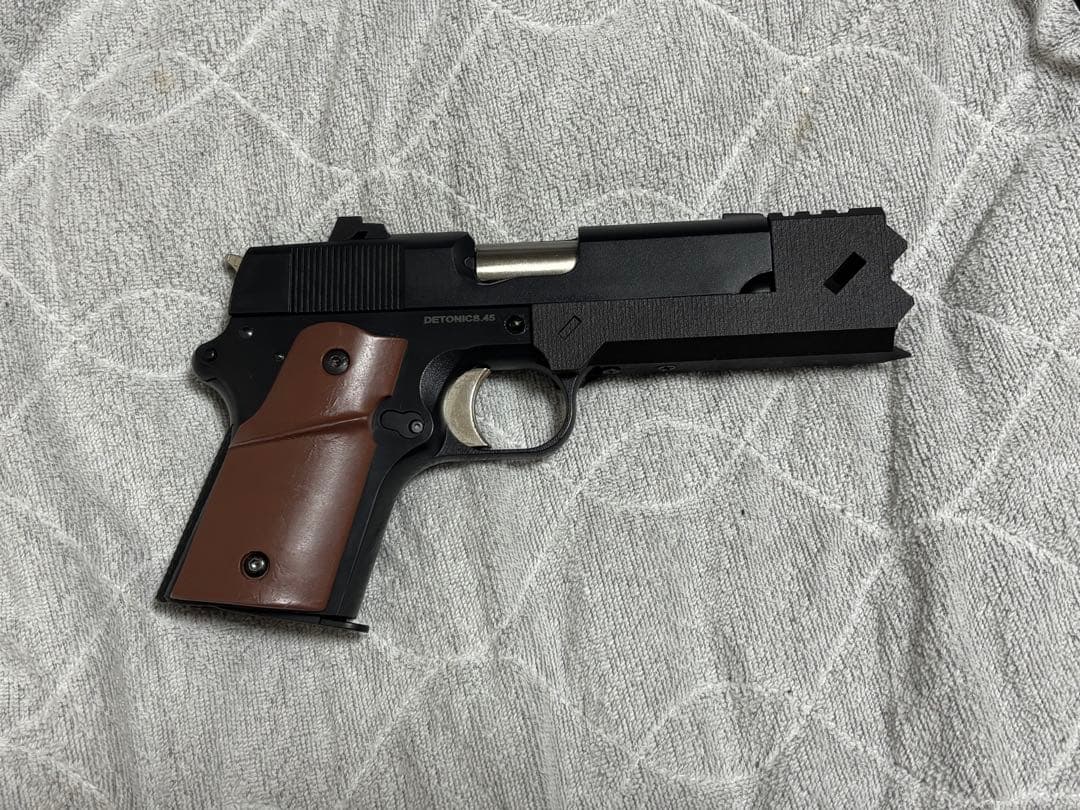 東京マルイ　デトニクス　千束風カスタム