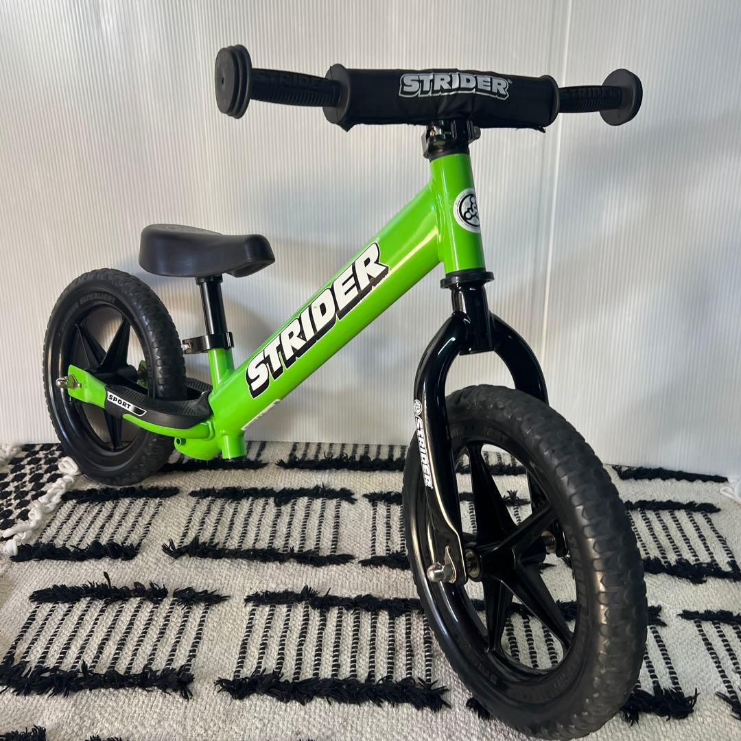 STRIDER スポーツ バランスバイク 12インチ グリーン