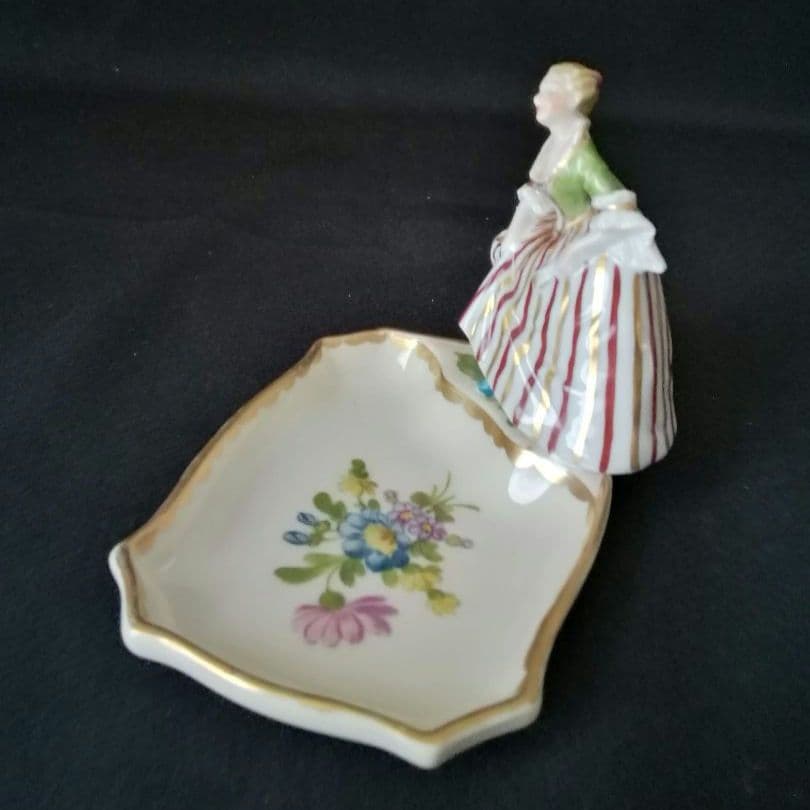 逸品　SPドレスデン①　カールティーメ工房　フィギュリン付き小皿二体　手描き