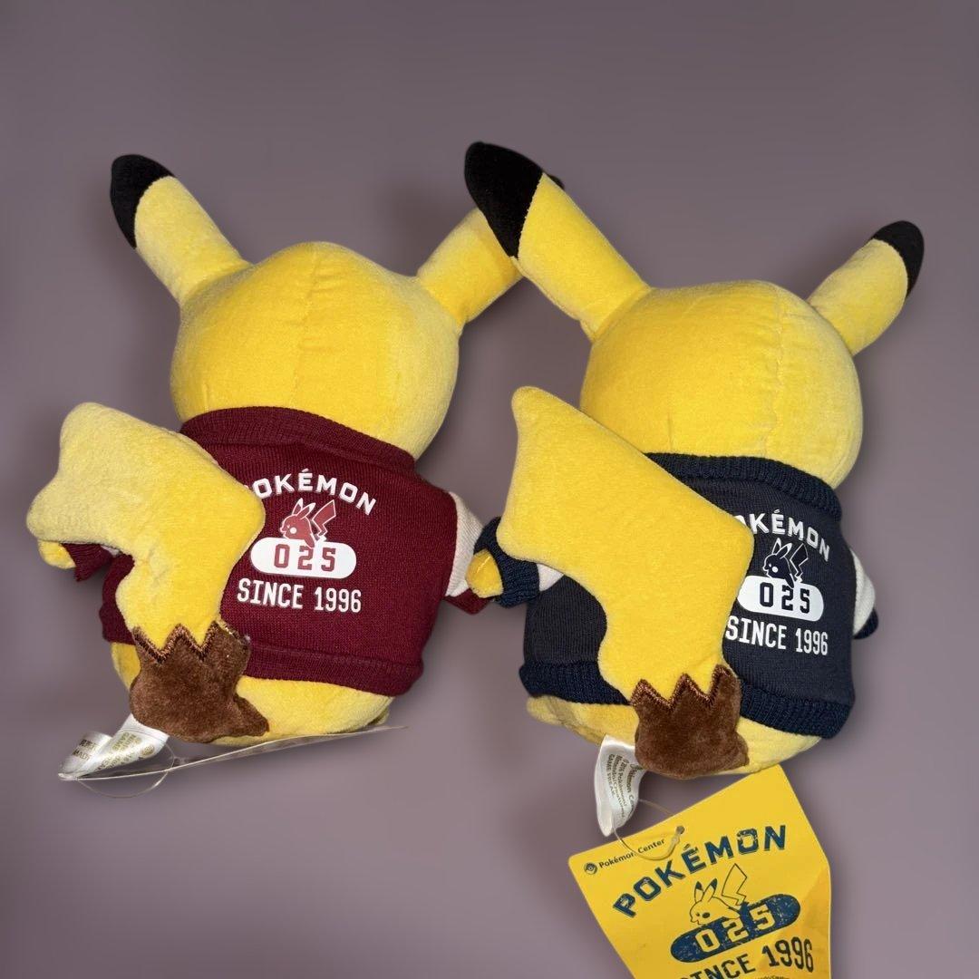 ポケモン ピカチュウ スタジャン カレッジロゴ ぬいぐるみ