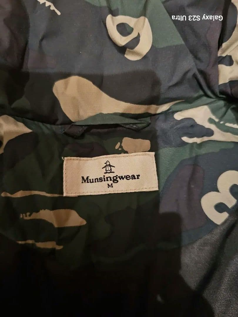 マンシングウェア　中綿ブルゾン　レディース　迷彩柄　Mサイズ