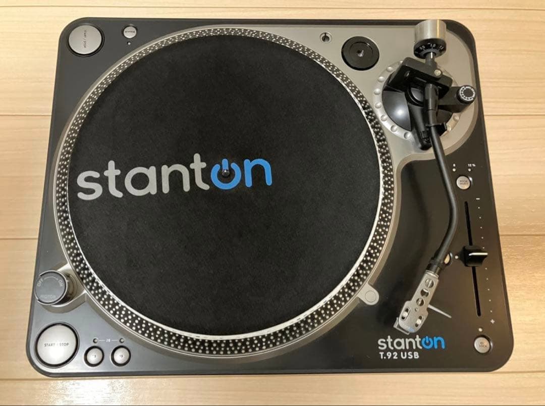 stanton T.92 USB ターンテーブル