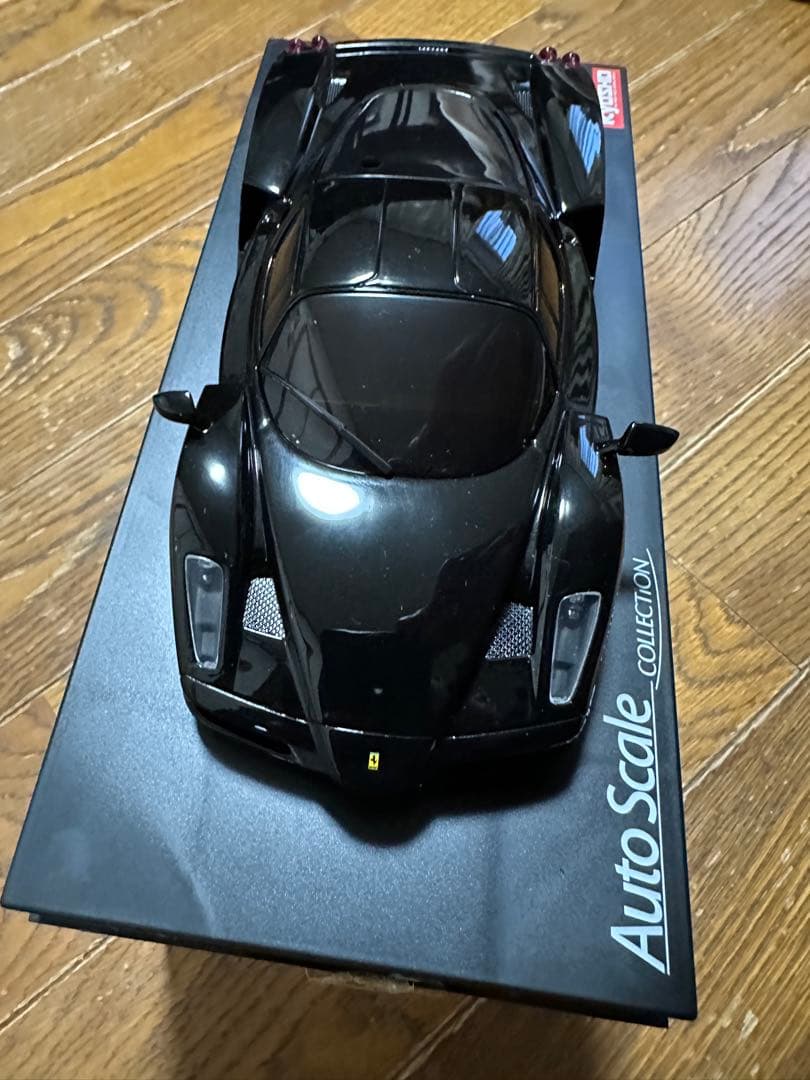 ミニッツ　エンツォフェラーリ限定仕様