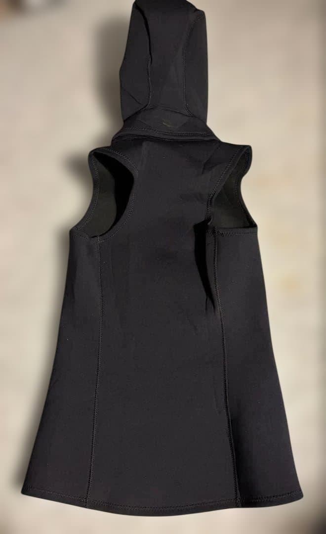 Patagonia Inner Hooded Vest 新品未使用 Size 8