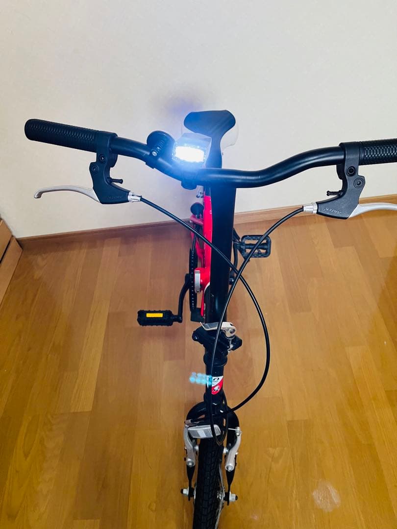 ハナさん専用ランボルギーニトニーノ折り畳み自転車１６インチ