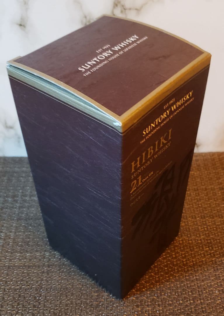サントリー　響21年　空瓶　化粧箱