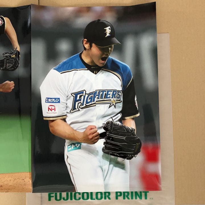 大谷翔平写真ポスター32.9×48.3 2枚
