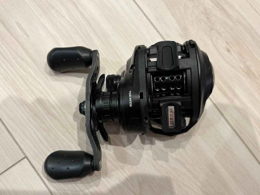 リール AbuGurcia ROXANI BF8-L