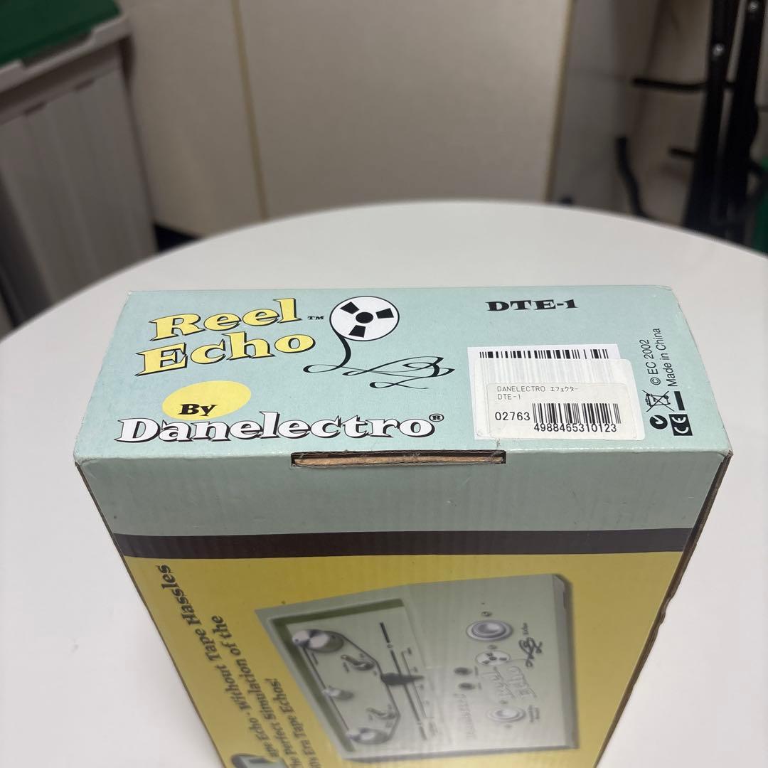 ギター Danelectro Real Echo