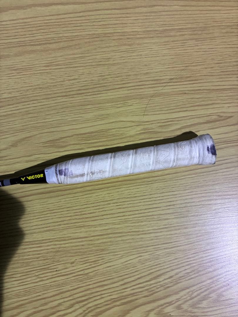 ビクター　スヌーピー バドミントンラケット