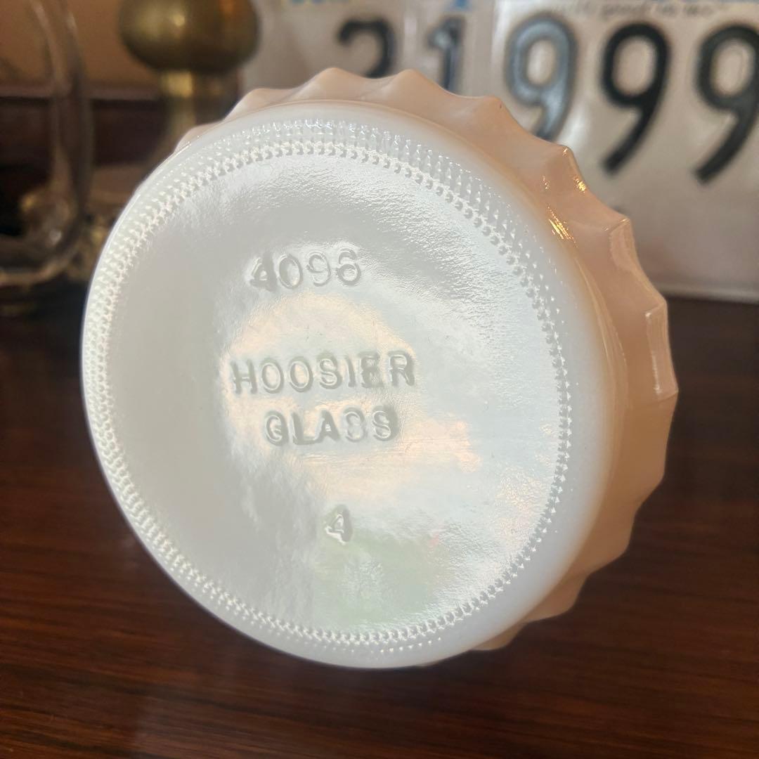 貴重！60's〜70's アメリカアンティーク　ミルクガラス花瓶 インテリア雑貨